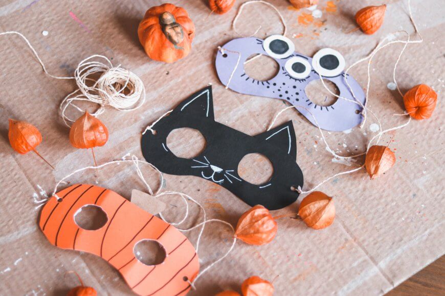 Halloweenmaske für Kinder basteln › vertbaudet Blog - Ein Familien Blog für Eltern, Kinder mit 